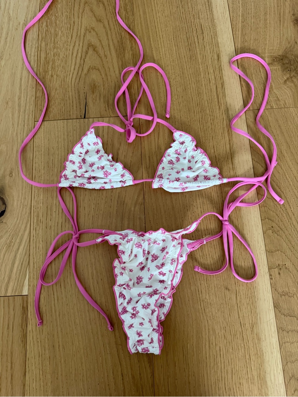 437 bikini